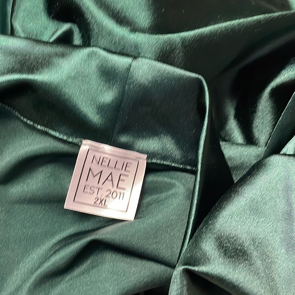 Nellie Mae Emerald Green Consequences Bodysuit, Size 2XL, Sleek Satin Holiday - Picture 6 of 8